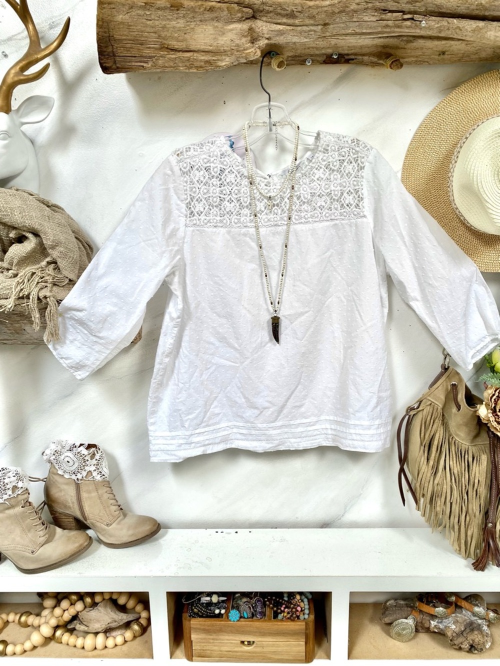Farmhouse/cottagecore Crochet boho blouse w shabby chic resort vacay vibe